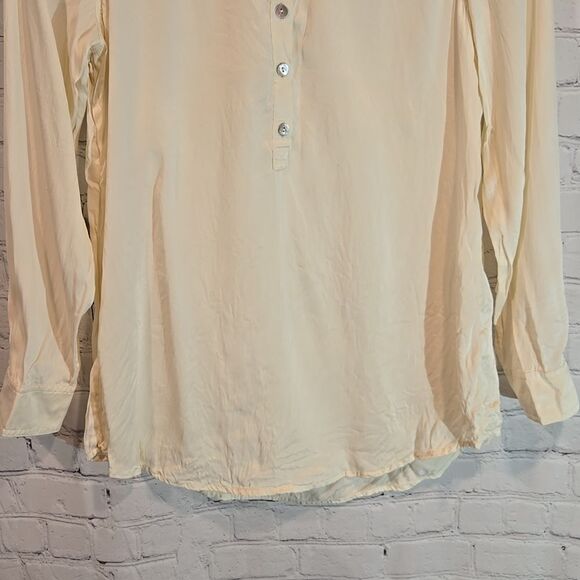 J.jill ivory button neckline silk blouse size XSP - Picture 3 of 9